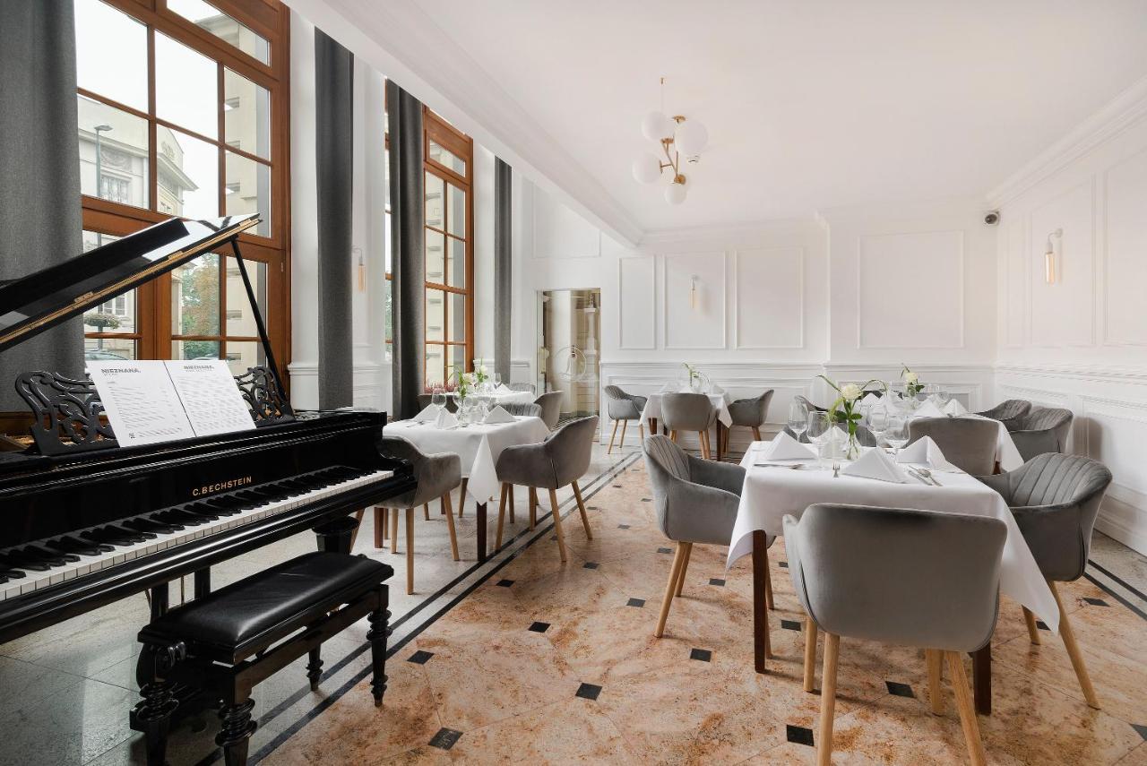 Ibb Hotel Grand Hotel Люблин Екстериор снимка