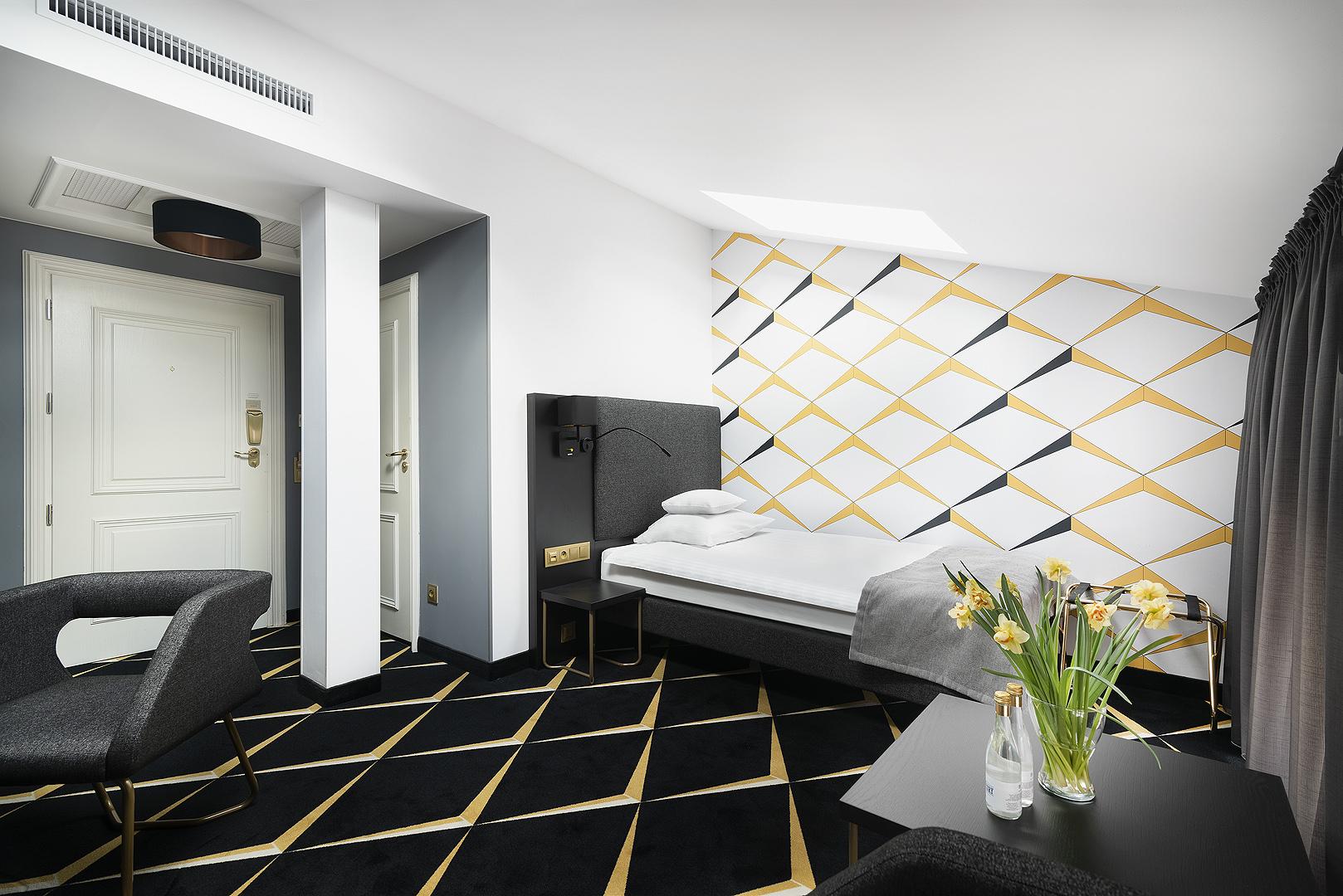 Ibb Hotel Grand Hotel Люблин Екстериор снимка