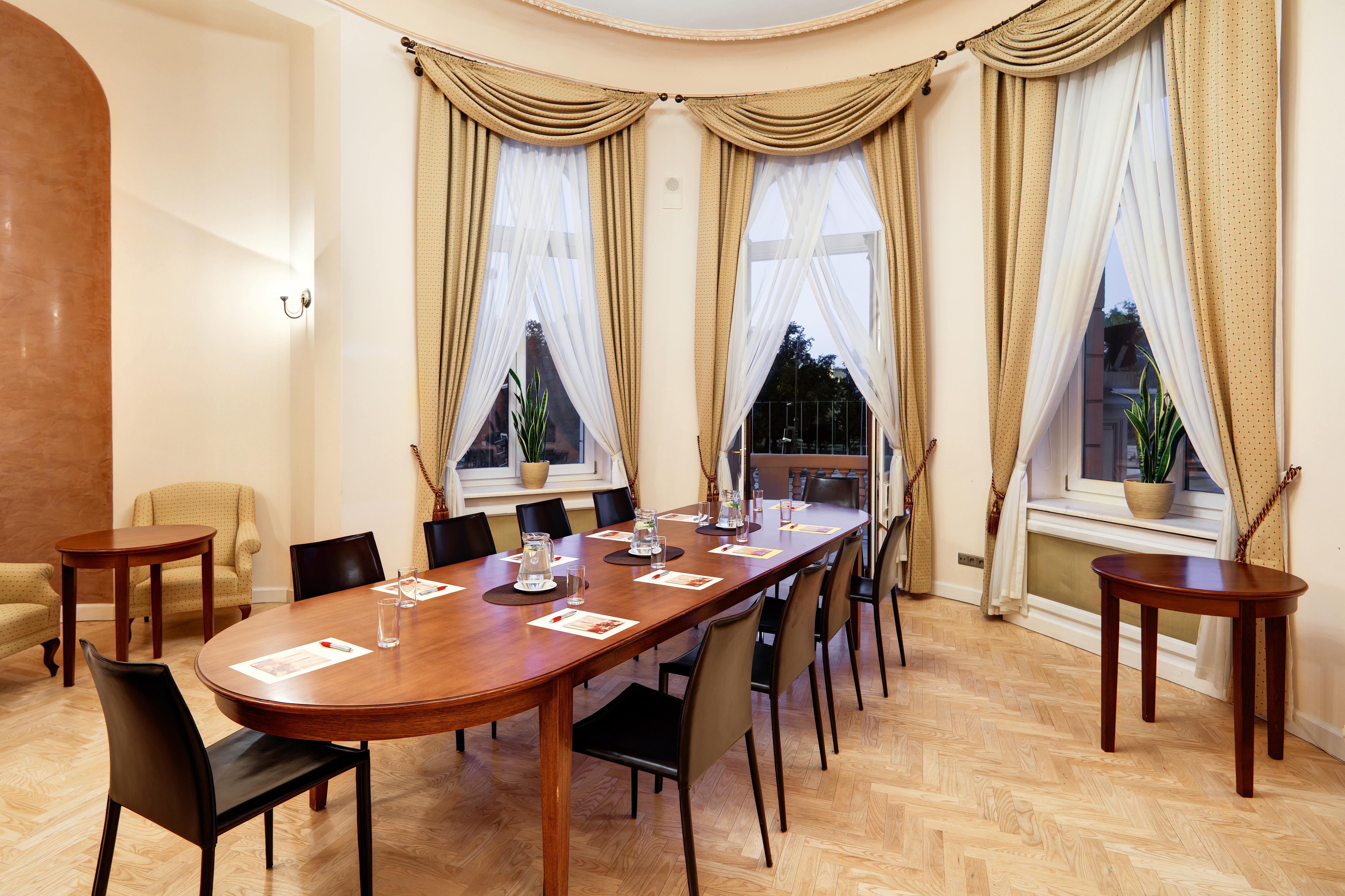 Ibb Hotel Grand Hotel Люблин Екстериор снимка